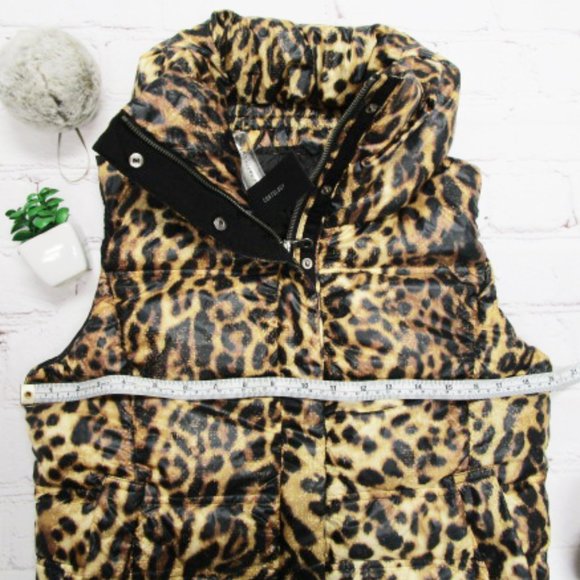 Super Cute Coatology Leopard Skin Packable Puffer Vest - Picture 8 of 13
